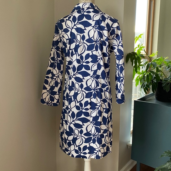 Melly M Navy Leaf Print Back Bay Sheath Dress - Picture 6 of 8
